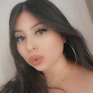 Meet your Posher, Desiree